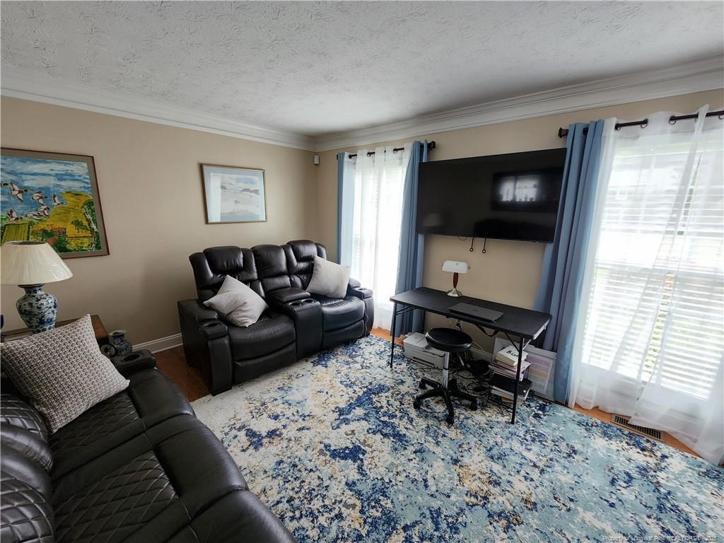 1702 Lasalle Avenue Property Photo 13