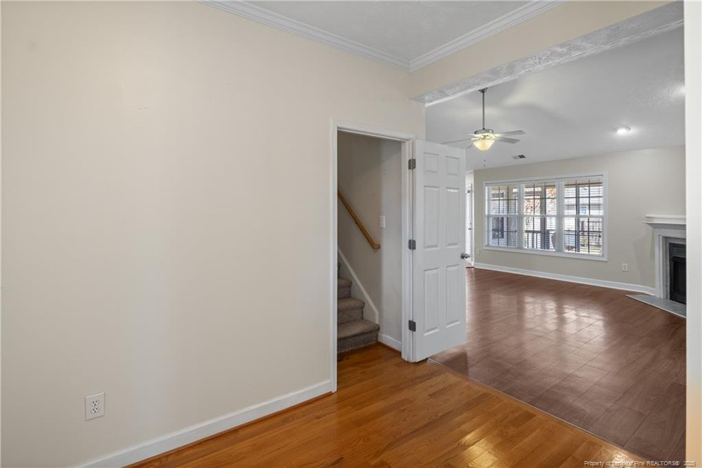 225 Hogart Street Property Photo 36