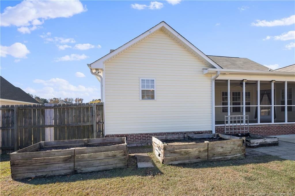 225 Hogart Street Property Photo 40