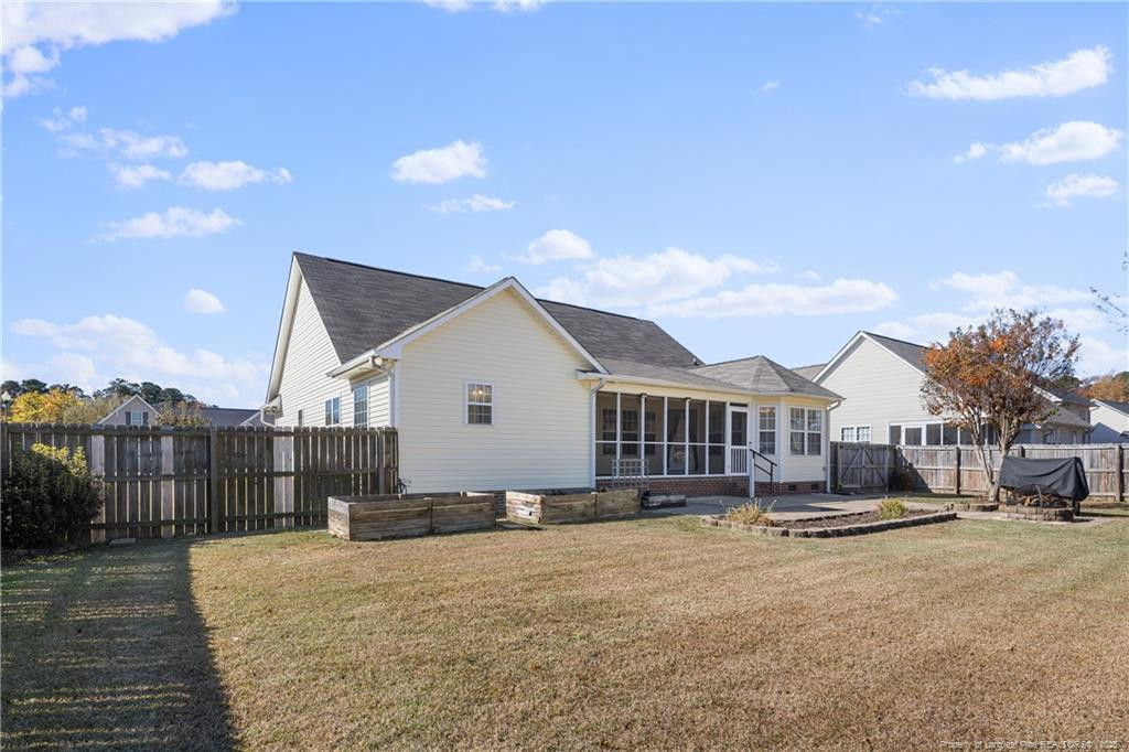 225 Hogart Street Property Photo 43