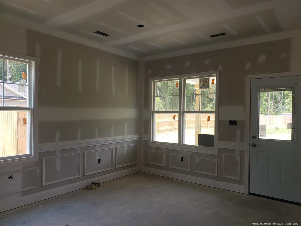 2441 Live Oak Drive Property Photo 6