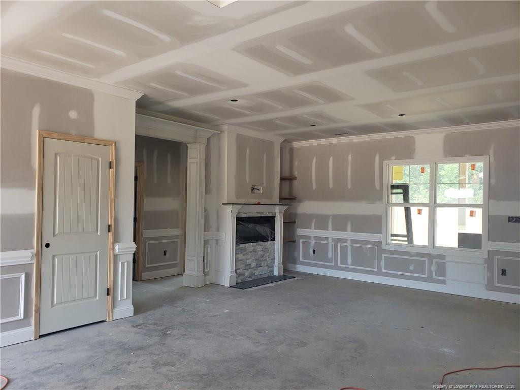 2453 Live Oak Drive Property Photo 4