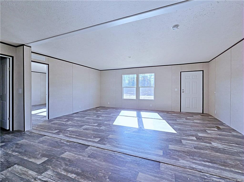 4053 Lodge Drive Property Photo 5