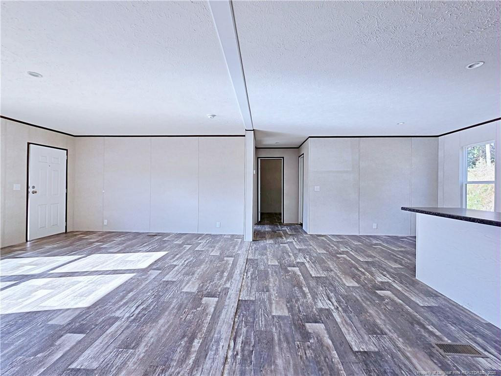 4053 Lodge Drive Property Photo 8