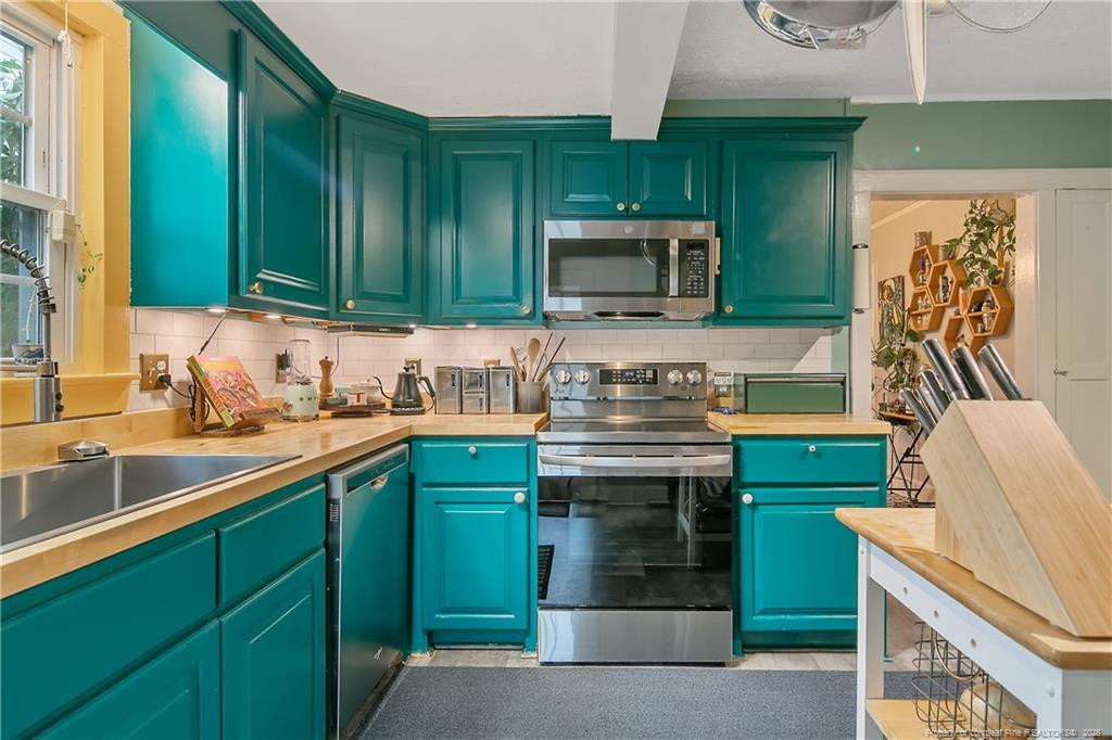 605 Greenland Drive Property Photo 39