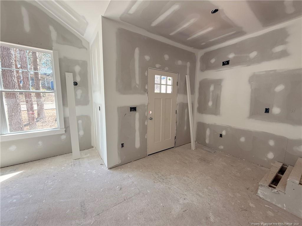 399 Spring Lake Drive Property Photo 16