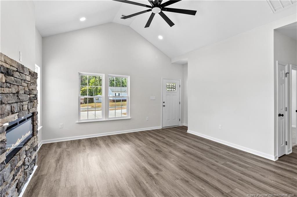 804 Holmes Street Property Photo 4