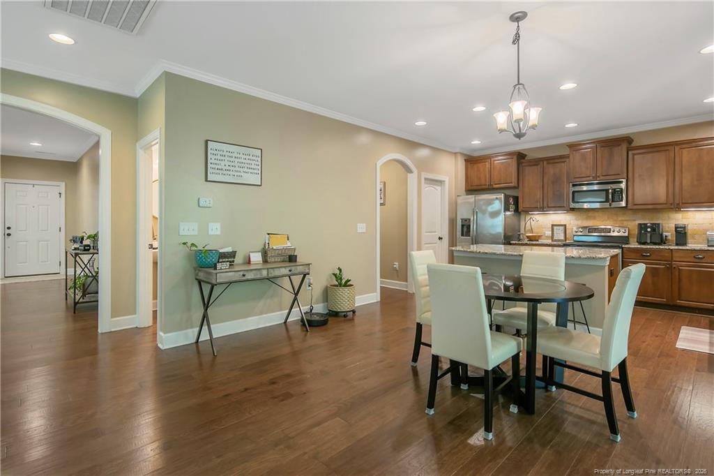 16 Spring Pond Lane Property Photo 6