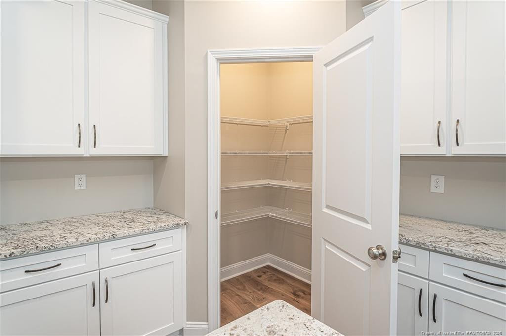 1505 Stonewood Drive Property Photo 21