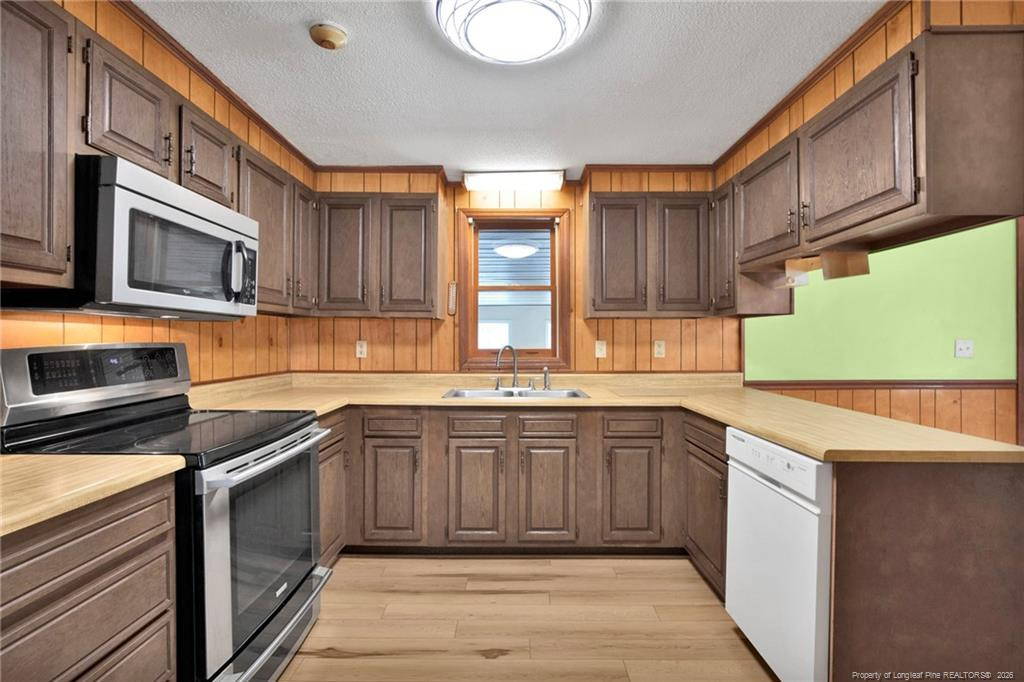 567 Johns Road Property Photo 6