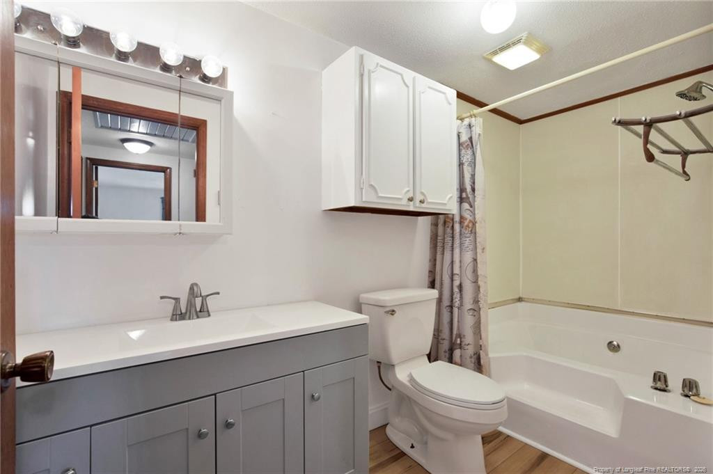 567 Johns Road Property Photo 13