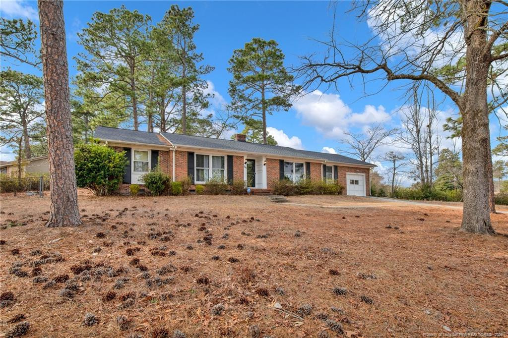 761 Galloway Drive Property Photo 3