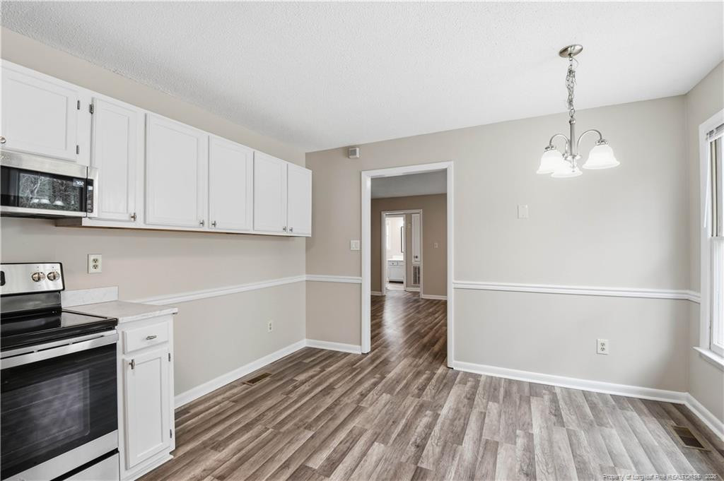 6813 Foxton Court Property Photo 16