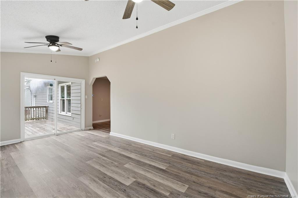 6813 Foxton Court Property Photo 23