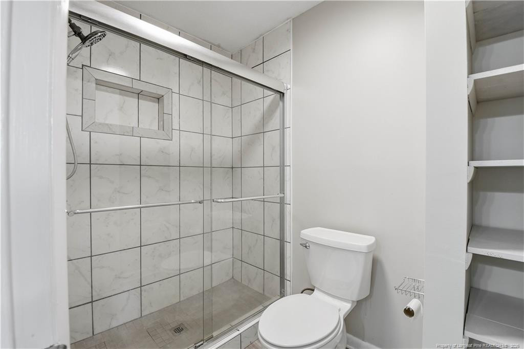 6813 Foxton Court Property Photo 27