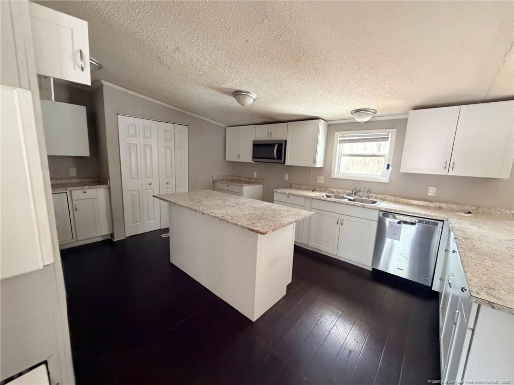 204 Riverview Drive Property Photo 6