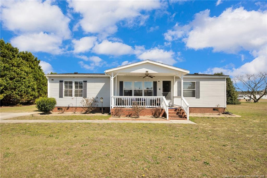 4913 Sand Mine Road Property Photo 1