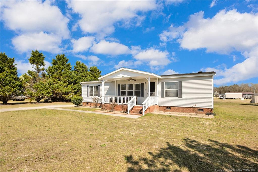 4913 Sand Mine Road Property Photo 2