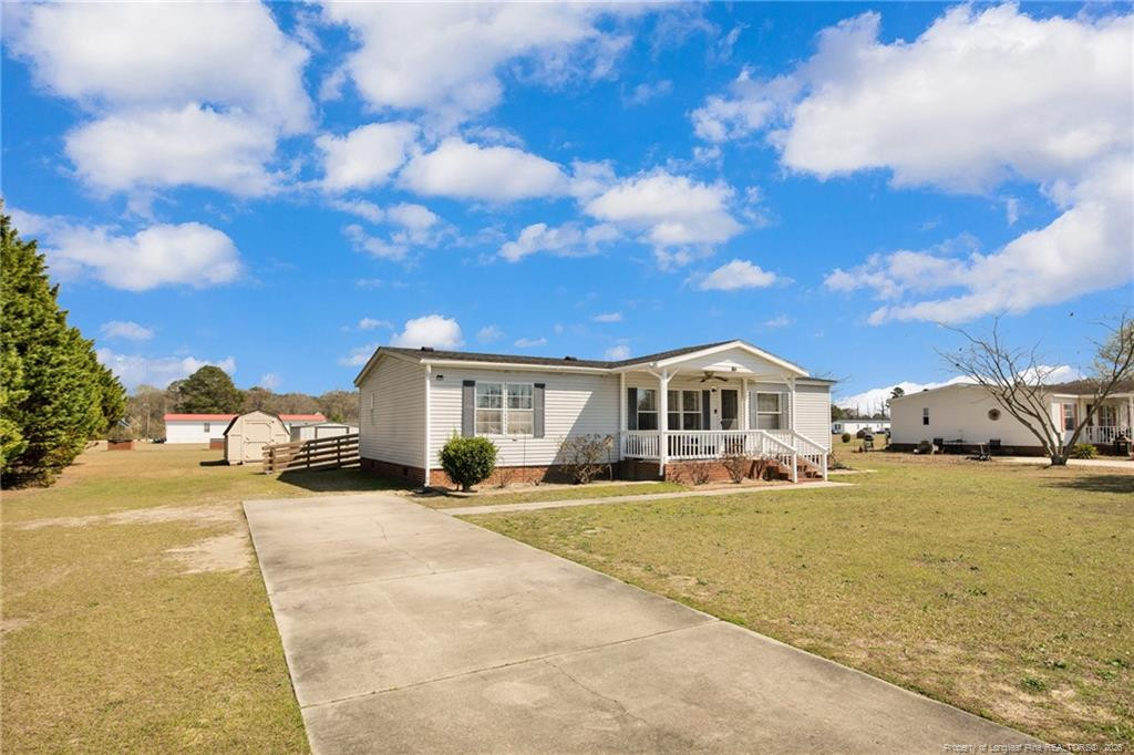 4913 Sand Mine Road Property Photo 3