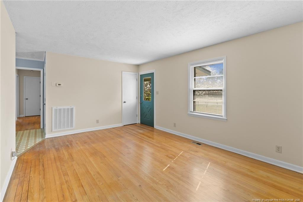 523 Varga Street Property Photo 7