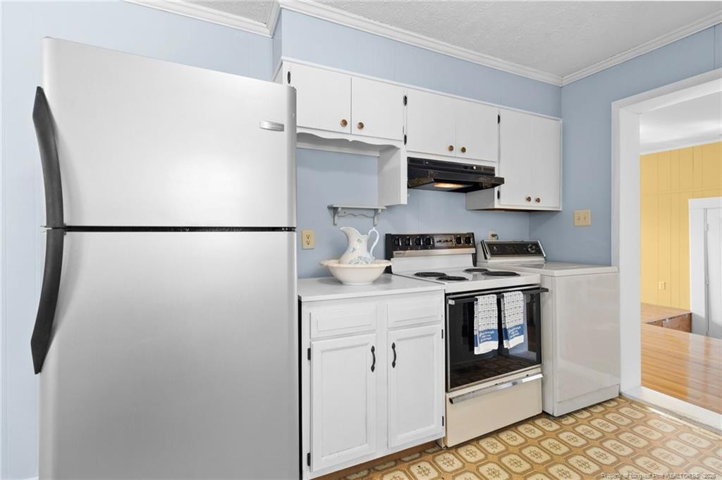 523 Varga Street Property Photo 13