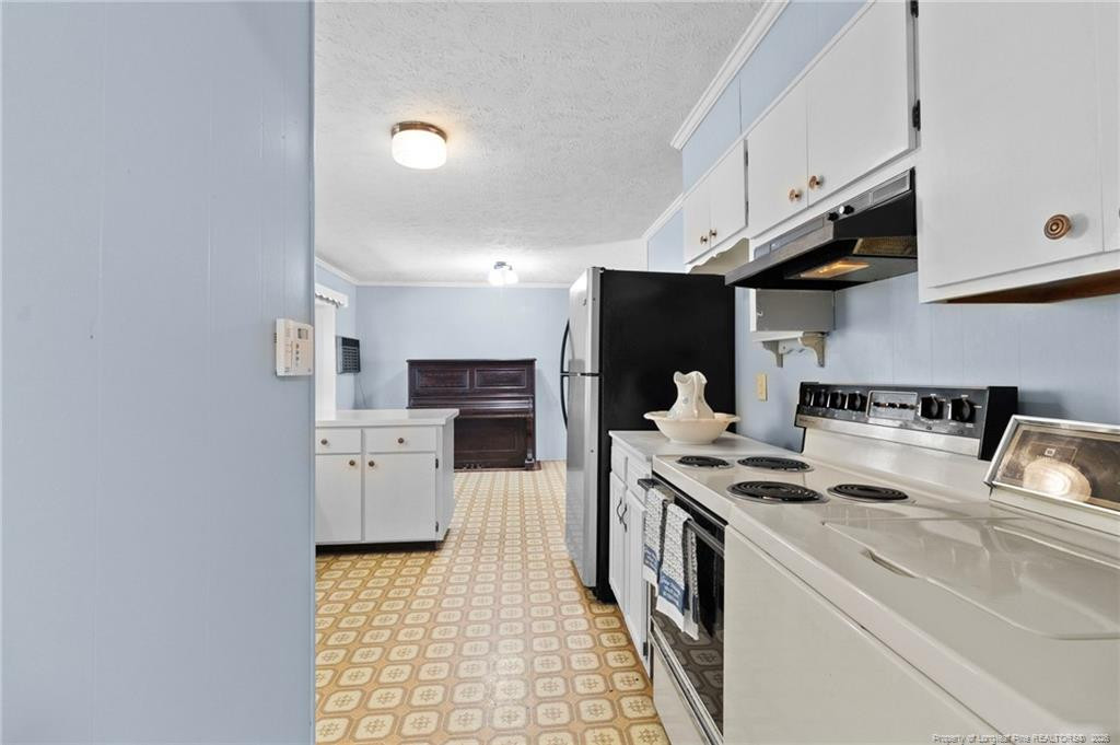 523 Varga Street Property Photo 14
