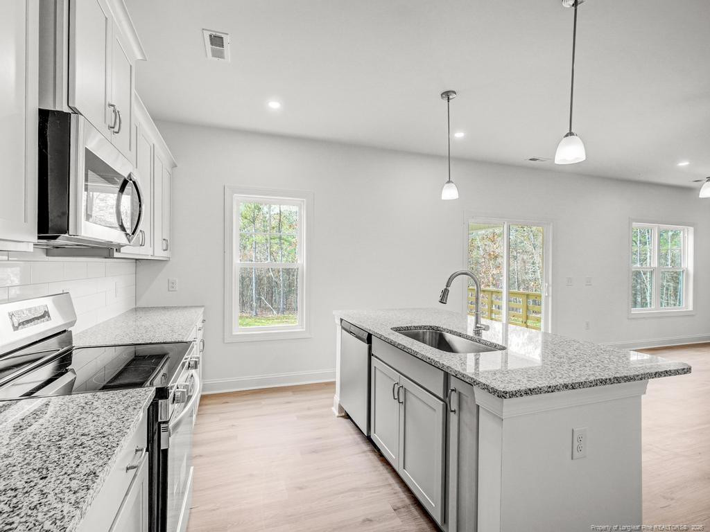 189 Travelers Way Property Photo 5