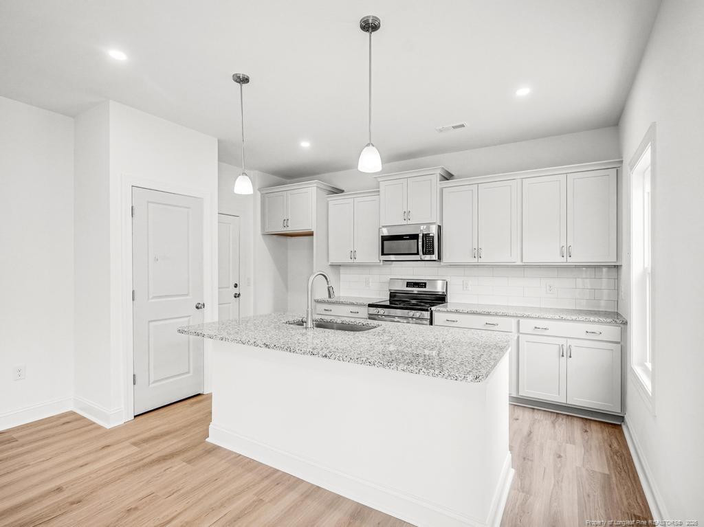 189 Travelers Way Property Photo 6