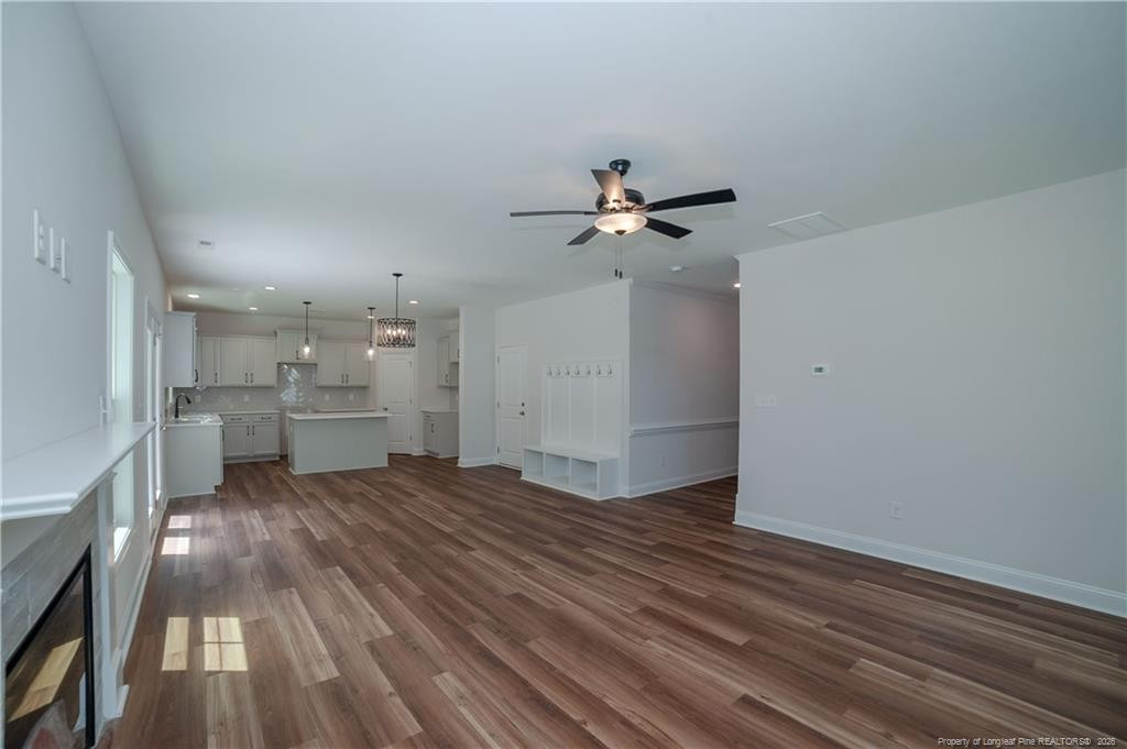 475 Crichton Court Property Photo 4