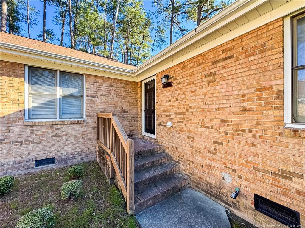 499 Coronation Drive Property Photo 4