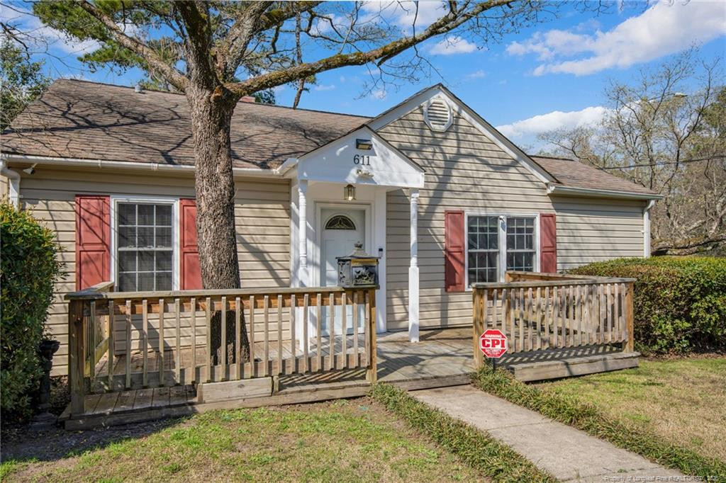 611 Glenville Avenue Property Photo 1
