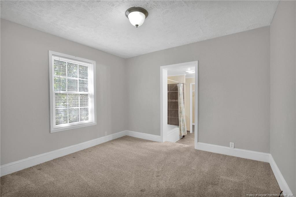 611 Glenville Avenue Property Photo 28
