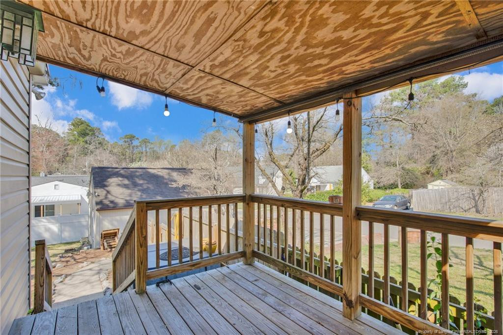611 Glenville Avenue Property Photo 35