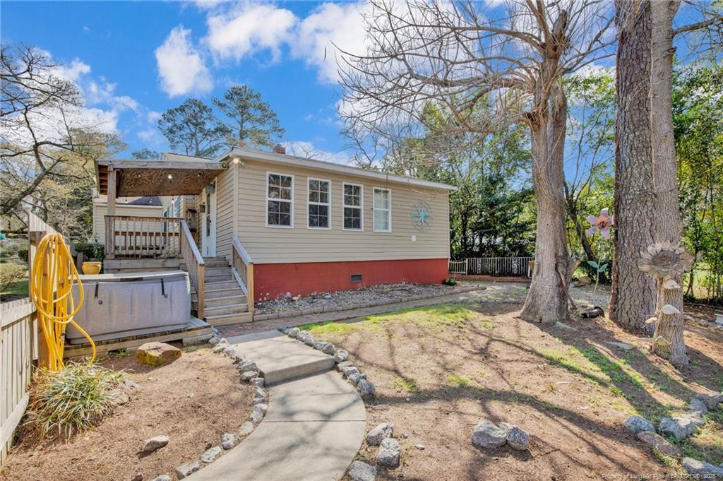 611 Glenville Avenue Property Photo 37