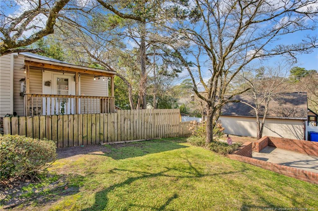 611 Glenville Avenue Property Photo 42