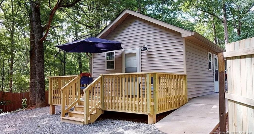 2402 Rockwood (cottage) Drive Property Photo 2