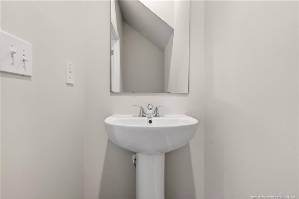105 Stout Landing Property Photo 16