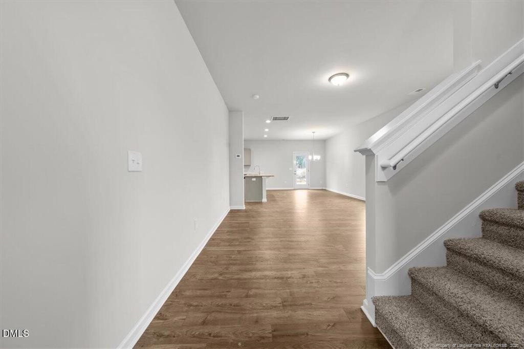 128 Stout Landing Property Photo 7