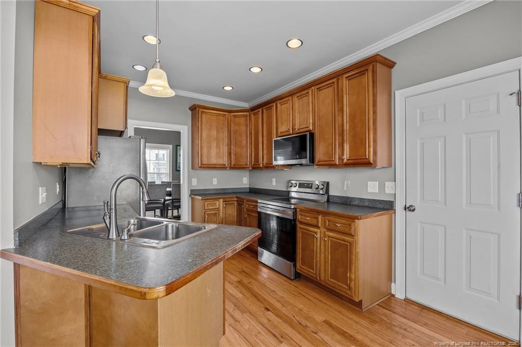 3825 Barnsdale Drive Property Photo 13