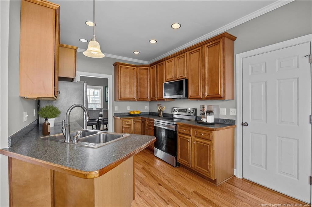 3825 Barnsdale Drive Property Photo 14