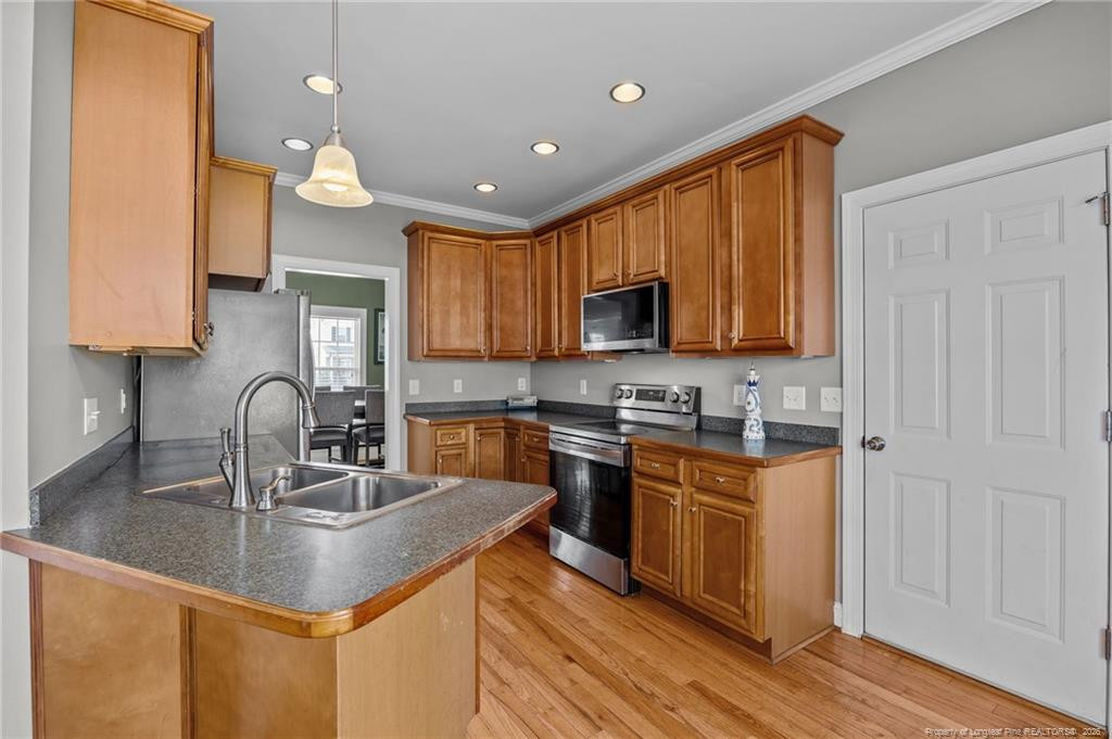 3825 Barnsdale Drive Property Photo 17