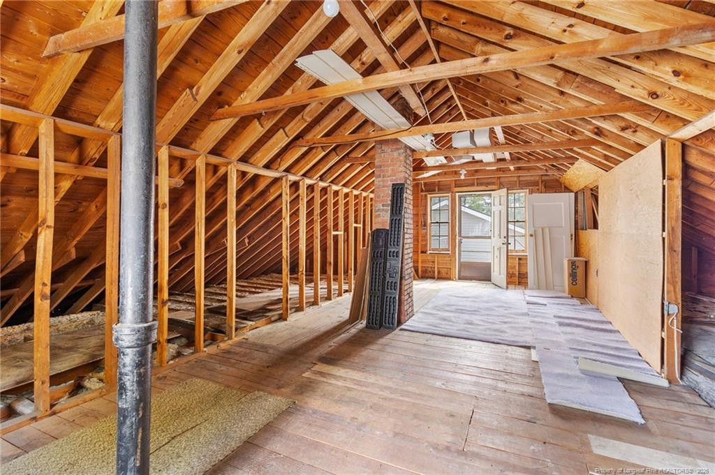 120 John Street Property Photo 38