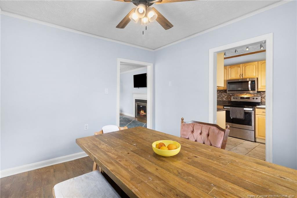 1419 Summitt Avenue Property Photo 9