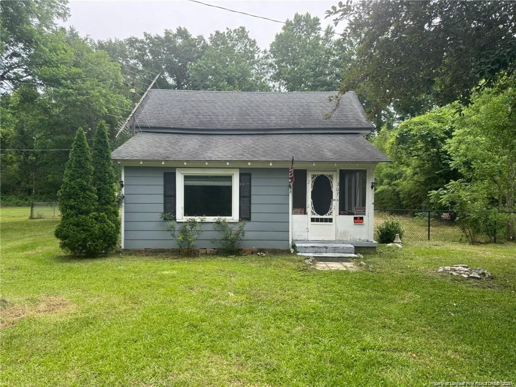307 S Cedar Street Property Photo 1