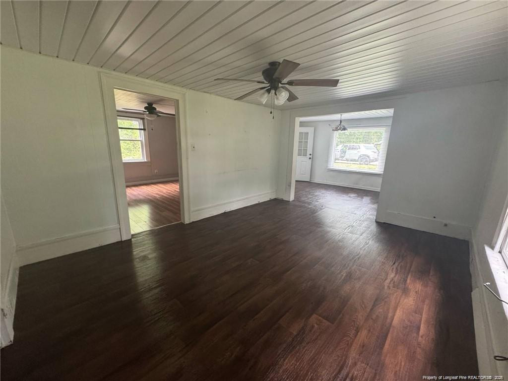 307 S Cedar Street Property Photo 3