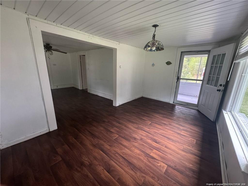 307 S Cedar Street Property Photo 5