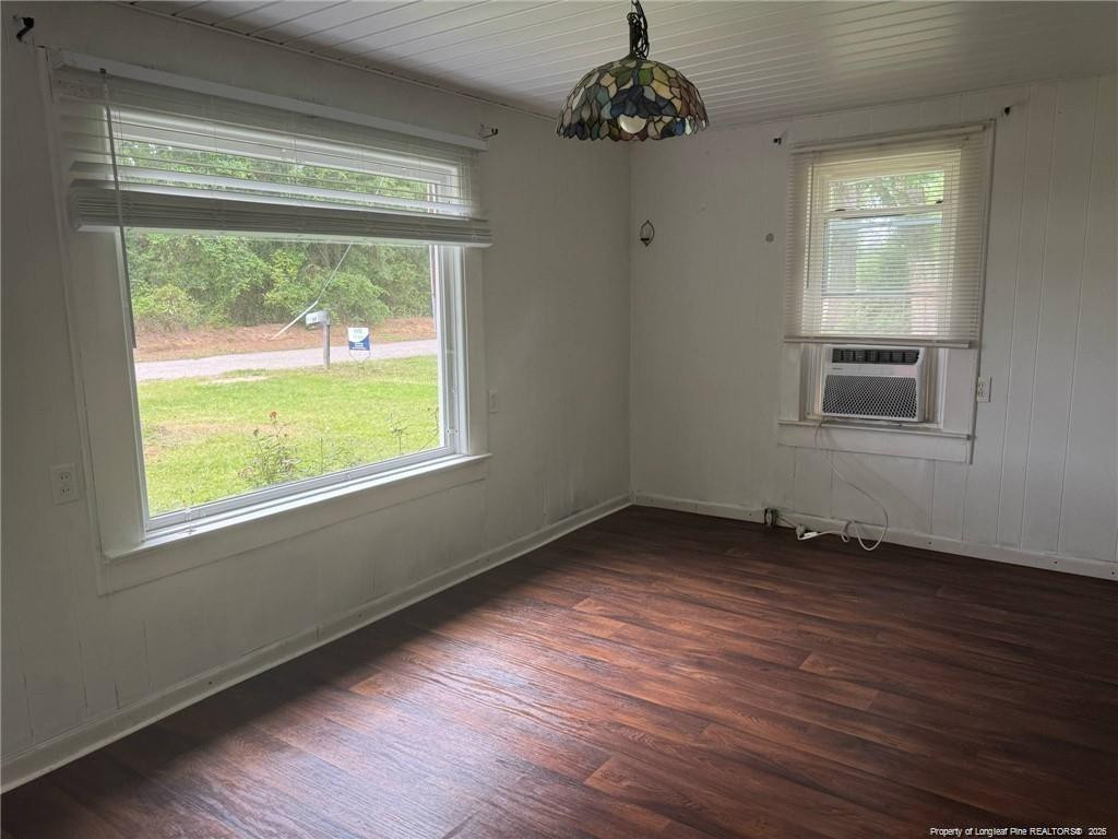 307 S Cedar Street Property Photo 6