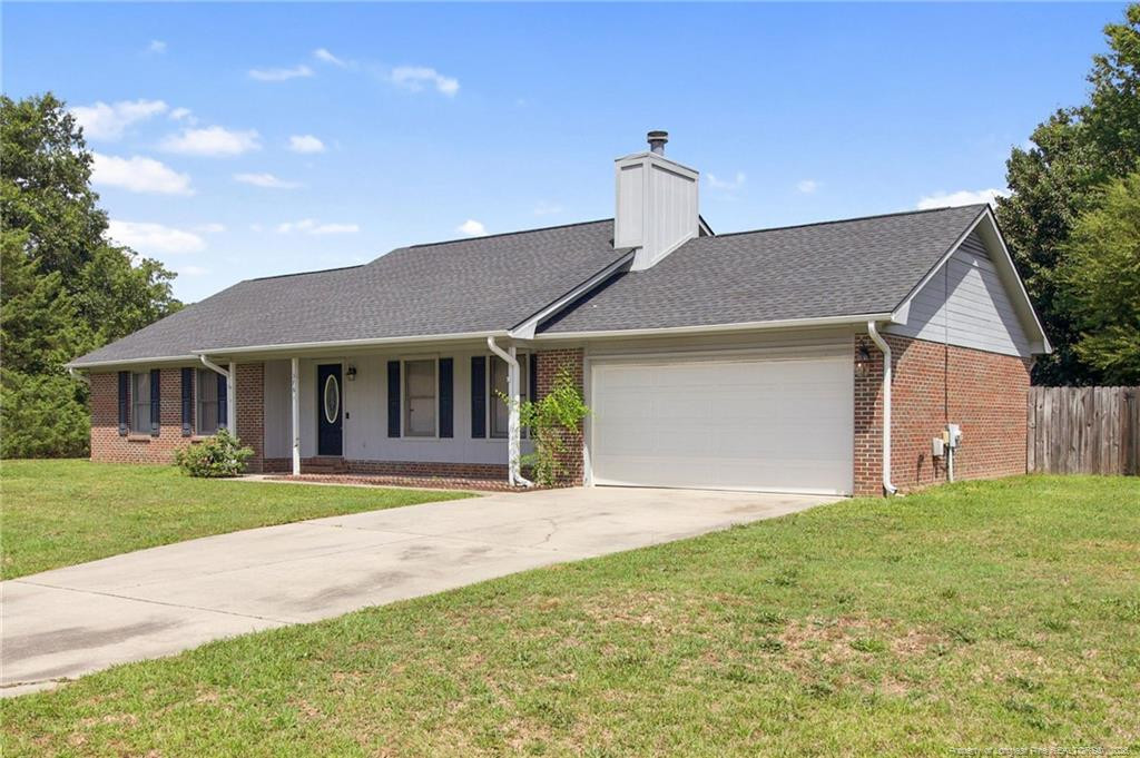 376 Woodberry Circle Property Photo 3