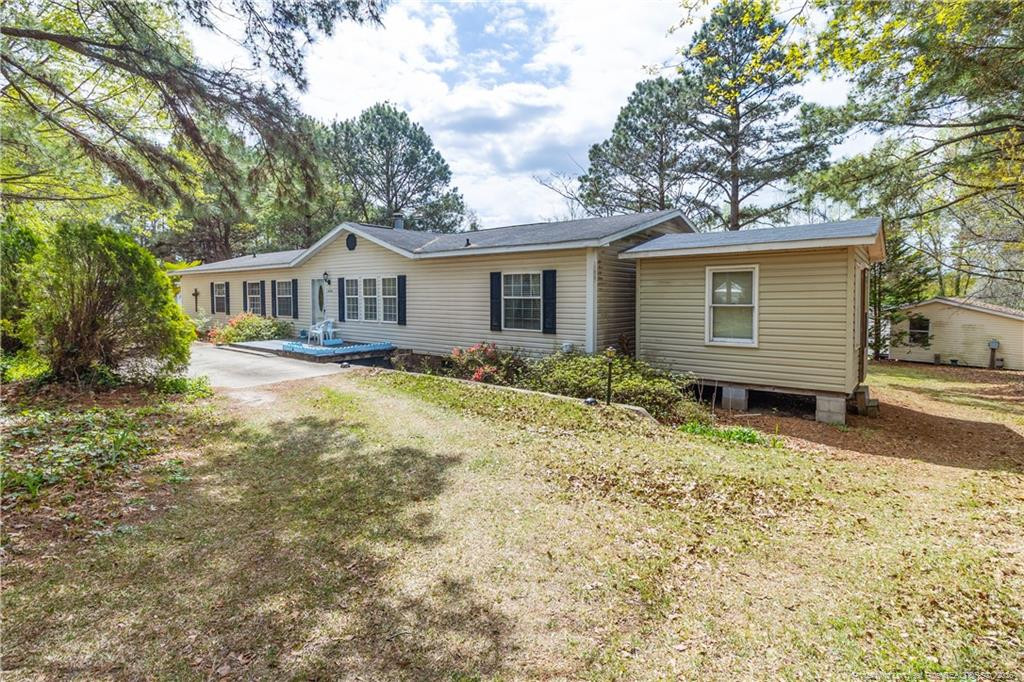 2424 Nc Hwy 55 E Property Photo 3