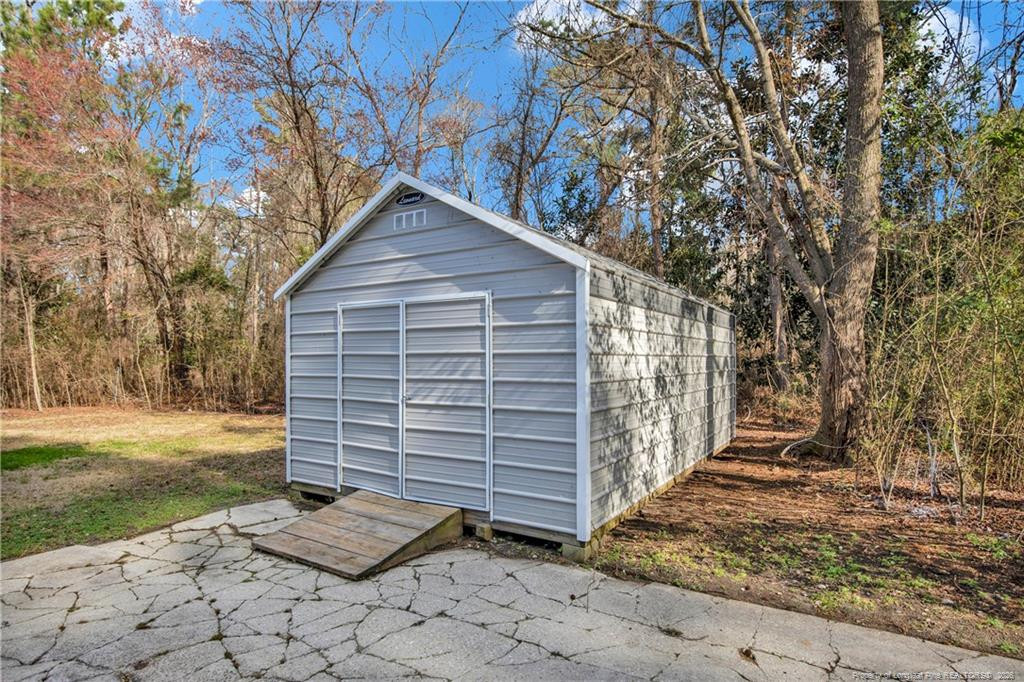 305 E Third Street Property Photo 6